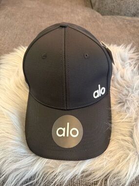 ALO Yoga Black Logo Baseball Cap
NOT FOR SALE